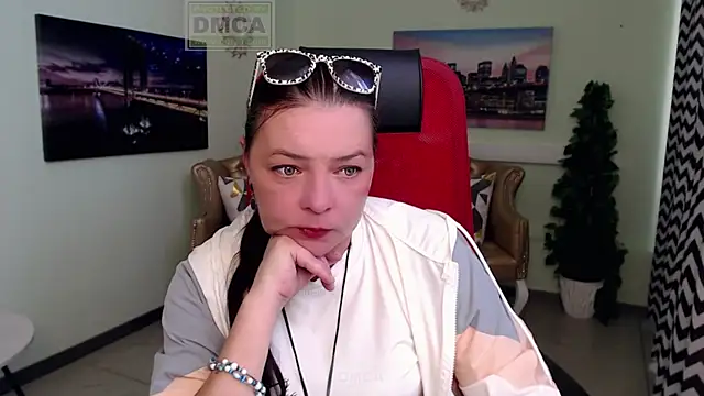 Snapshot of Lily_flower7 chatting on July 2026 05:41:02 AM Lily flower7 online show from July 2026 05:41:02 AM