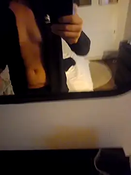 Guitccch online show from November 2025 11:09:02 PM