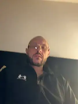 Guitccch online show from February 2026 11:49:01 PM