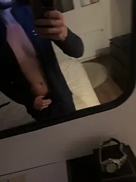 Guitccch online show from October 2025 02:34:02 AM