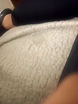 Guitccch online show from November 2025 01:42:02 AM