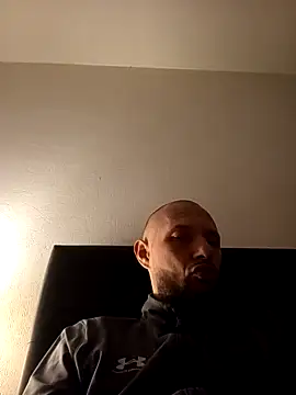 Guitccch online show from April 2026 01:45:01 AM