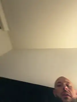 Guitccch online show from January 2026 04:05:02 AM