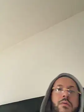 Guitccch online show from February 2026 10:06:01 AM