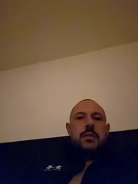 Guitccch online show from November 2025 04:45:01 AM