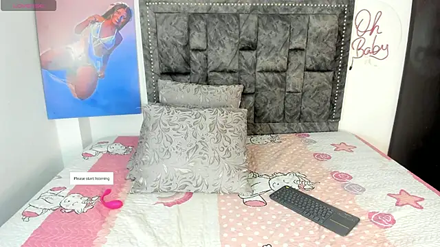 CandyRoxx1  online show from December 2025 05:49:02 PM