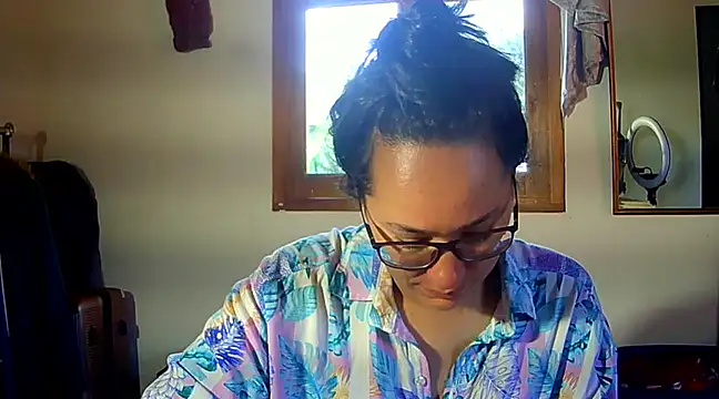 brittanycheeks online show from December 2024 07:50:02 PM