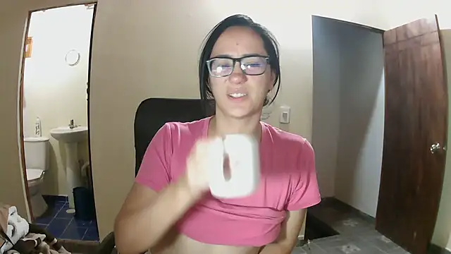 Snapshot of brittanycheeks chatting on February 2026 11:55:02 AM brittanycheeks online show from February 2026 11:55:02 AM