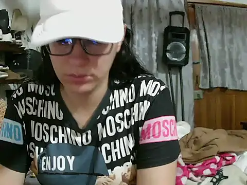 brittanycheeks online show from November 2025 12:25:01 AM