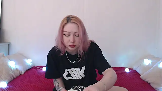 Emily hardcore online show from April 2026 08:57:01 PM