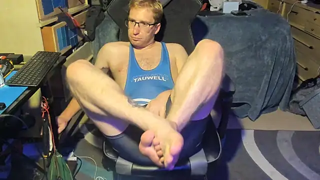 ryderswell123 online show from June 2026 07:06:01 AM
