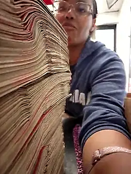 samone9 online show from November 2025 01:59:02 PM