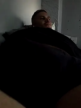 antonioM84 online show from November 2025 04:51:02 PM