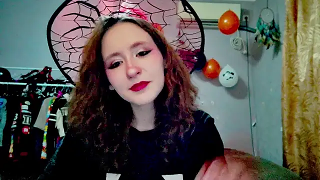 JoannaTompson online show from October 2025 11:51:02 PM