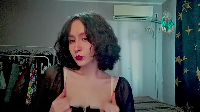 JoannaTompson online show from June 2026 02:22:02 AM