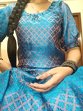 Snapshot of Ruchi-34 chatting on May 2026 07:28:02 PM Ruchi-34 online show from May 2026 07:28:02 PM