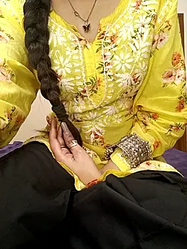 Snapshot of Ruchi-34 chatting on February 2026 10:20:01 PM Ruchi-34 online show from February 2026 10:20:01 PM