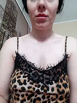 Snapshot of Pen_Janis chatting on November 2025 08:29:01 AM Pen Janis online show from November 2025 08:29:01 AM