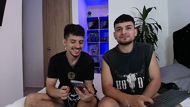 Aron-santoro online show from March 2026 11:07:01 PM