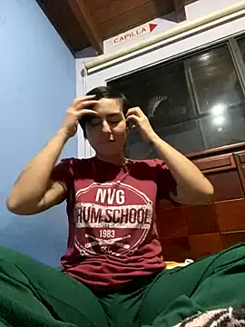 abrilwilliam  online show from December 2024 12:30:01 AM