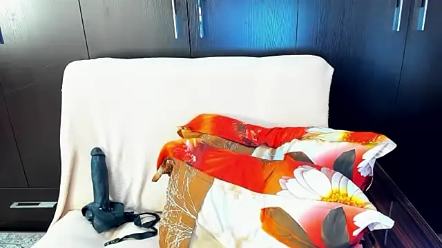 Snapshot of DaisyMun chatting on February 2026 04:33:01 AM DaisyMun online show from February 2026 04:33:01 AM