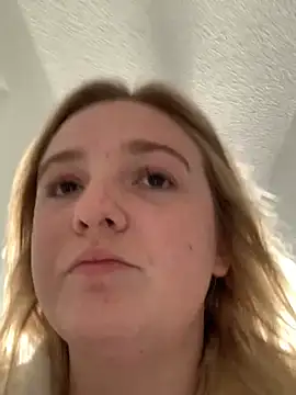 cammy2 online show from December 2024 08:34:02 PM