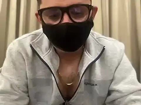 Snapshot of slavekinky001 chatting on January 2025 07:44:02 PM slavekinky001 online show from January 2025 07:44:02 PM