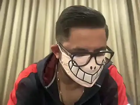 Snapshot of slavekinky001 chatting on January 2025 08:01:01 PM slavekinky001 online show from January 2025 08:01:01 PM