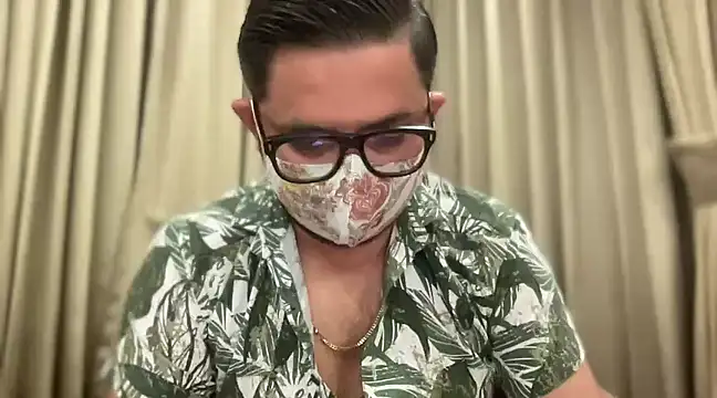 Snapshot of slavekinky001 chatting on March 2025 07:55:01 PM slavekinky001 online show from March 2025 07:55:01 PM