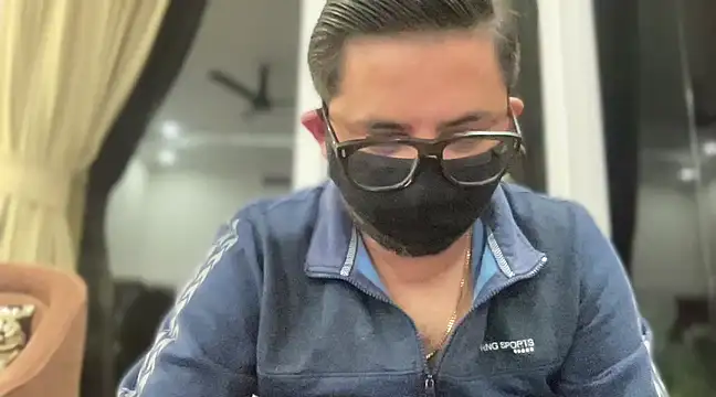 Snapshot of slavekinky001 chatting on February 2025 07:10:02 PM slavekinky001 online show from February 2025 07:10:02 PM