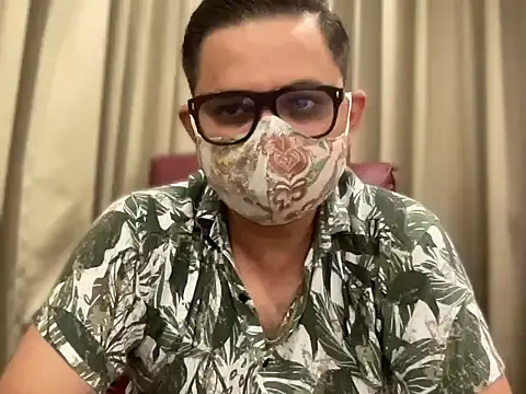 Snapshot of slavekinky001 chatting on September 2025 07:46:02 PM slavekinky001 online show from September 2025 07:46:02 PM