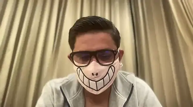 Snapshot of slavekinky001 chatting on December 2024 08:56:01 PM slavekinky001 online show from December 2024 08:56:01 PM