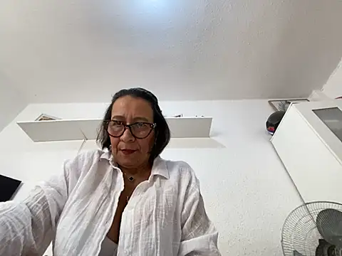 sweeviolet online show from March 2026 01:46:02 PM