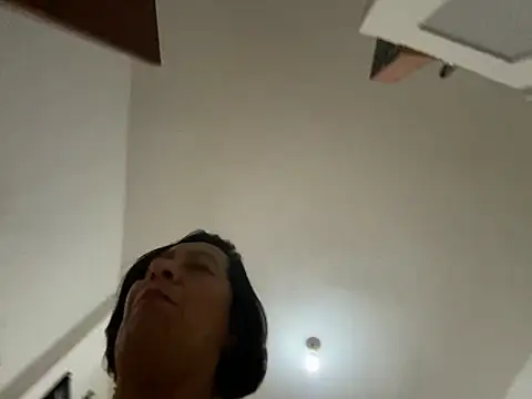 sweeviolet online show from February 2026 02:39:02 PM