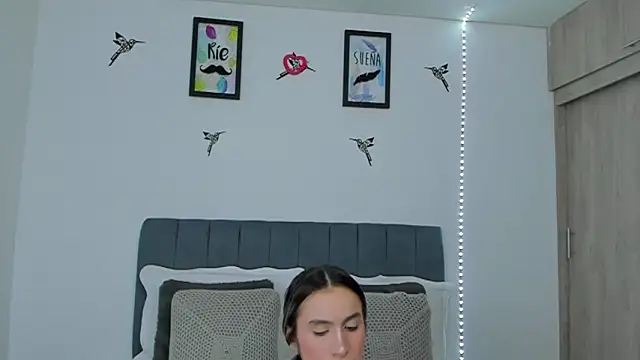 im sarah34 online show from March 2026 09:07:02 PM