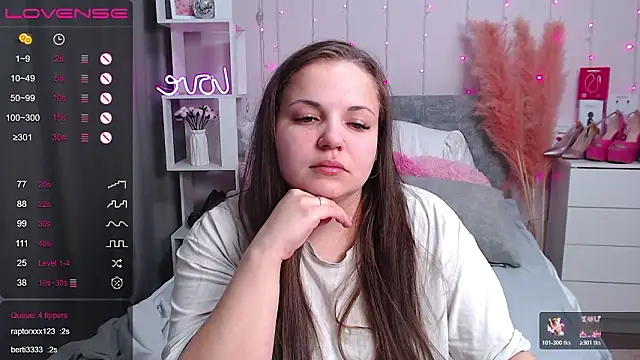 Crazyy girl  online show from March 2026 07:46:02 AM