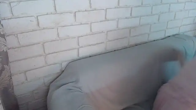 Crazyy girl  online show from March 2026 04:19:01 PM