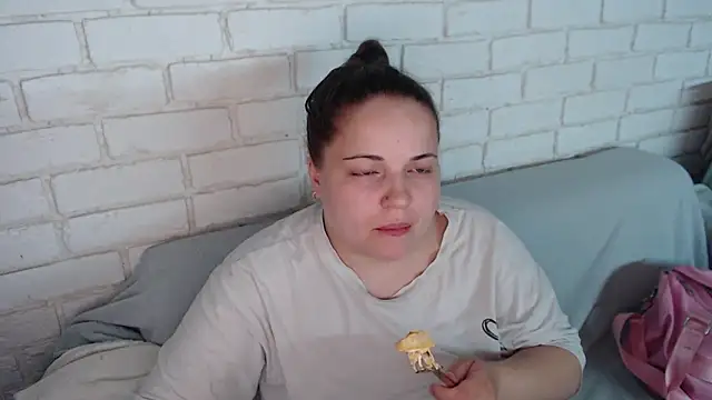 Snapshot of Crazyy_girl_ chatting on May 2026 05:35:02 PM Crazyy girl online show from May 2026 05:35:02 PM