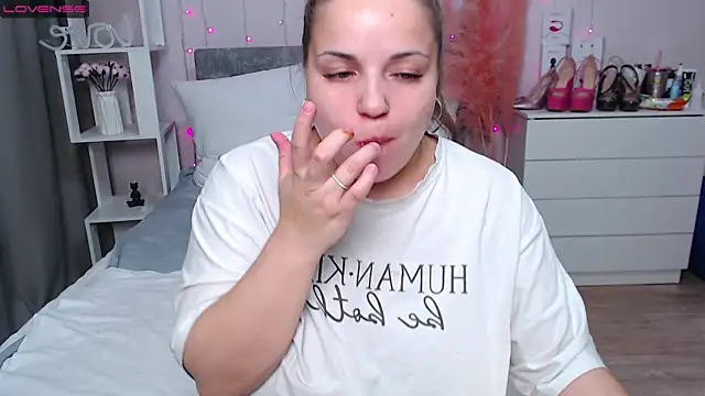 Snapshot of Crazyy_girl_ chatting on January 2026 01:48:01 PM Crazyy girl online show from January 2026 01:48:01 PM