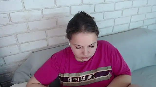 Crazyy girl  online show from March 2026 01:59:08 PM