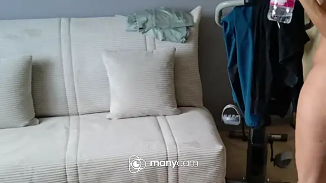 Snapshot of lolacharly@xh chatting on September 2025 02:34:01 PM lolacharlyxh online show from September 2025 02:34:01 PM