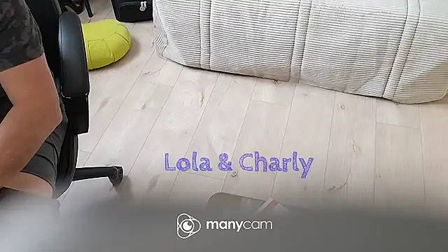 lolacharlyxh online show from April 2026 11:14:01 AM