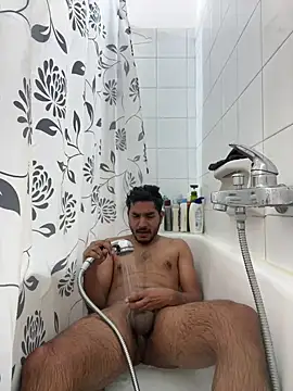 Snapshot of vinzpnr210 chatting on December 2024 09:27:02 AM vinzpnr210 online show from December 2024 09:27:02 AM