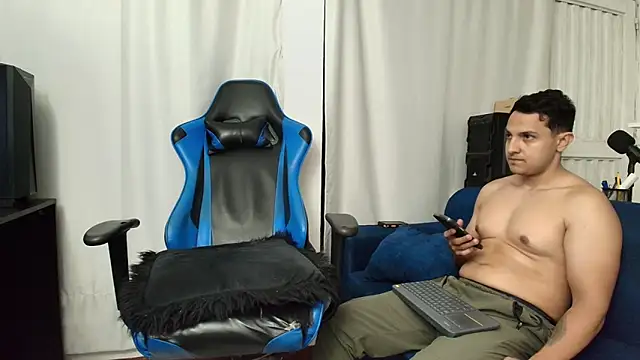 hott dicks online show from June 2026 01:44:01 AM