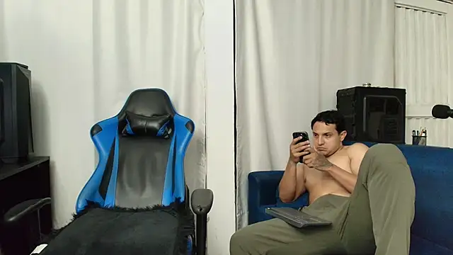 hott dicks online show from July 2026 01:50:02 AM