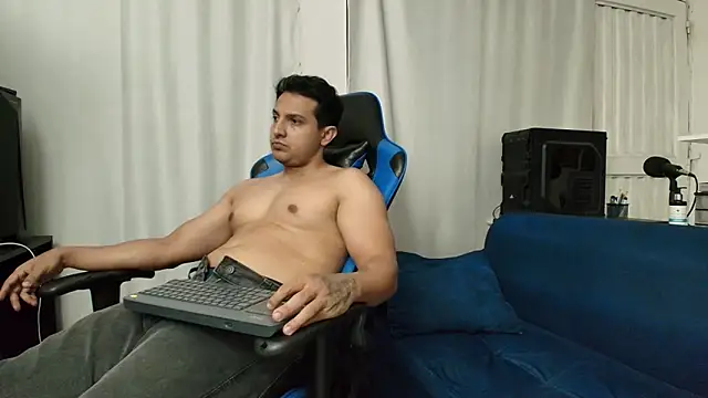 hott dicks online show from July 2026 08:48:02 PM