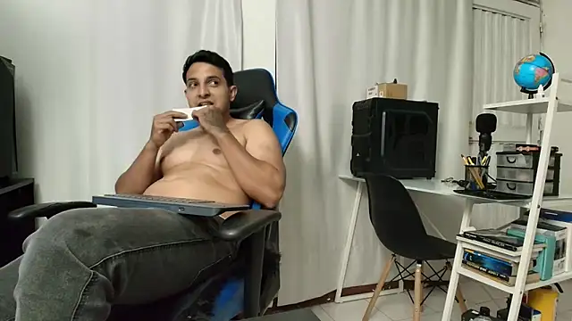 hott dicks online show from May 2026 10:58:01 PM