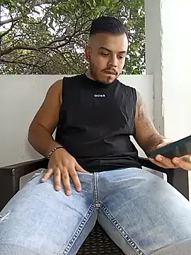 Naughty Charly online show from November 2025 05:28:01 PM