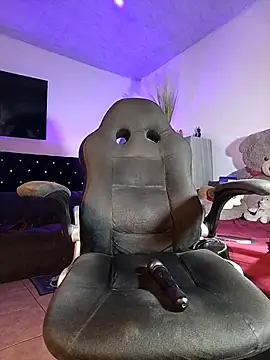 Naughty Charly online show from November 2025 04:00:02 AM