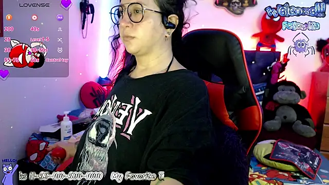 Snapshot of Bigsexycat chatting on February 2025 07:40:01 AM Bigsexycat online show from February 2025 07:40:01 AM
